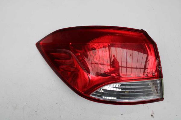 FEU ARRIERE GAUCHE CHEVROLET - Vue 1